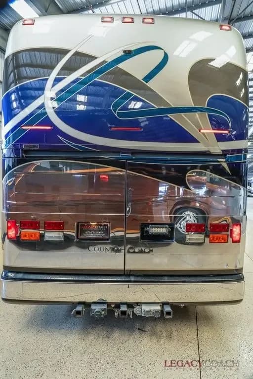 2002 Country Coach XLII – Double Slide