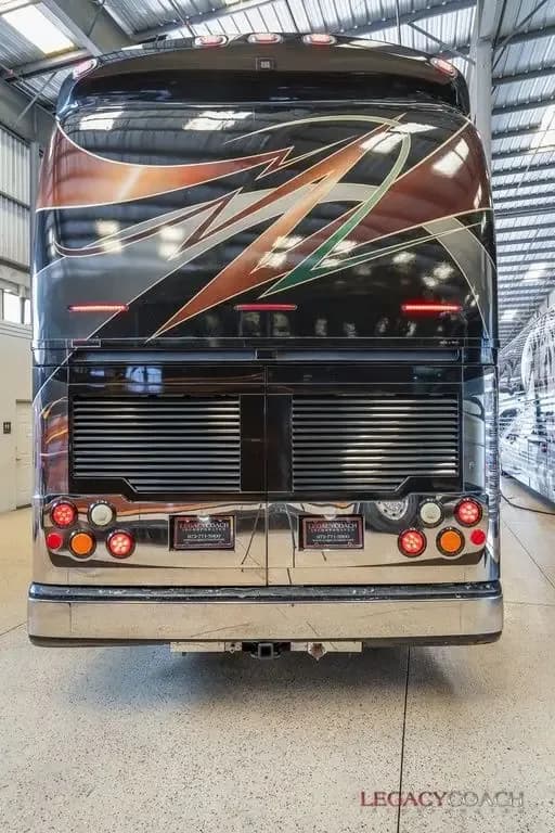 2006 Country Coach XLII – Double Slide
