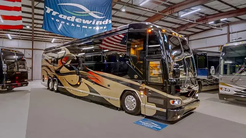 2008 Featherlite H3-45 – Double Slide