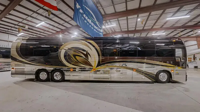 2007 Featherlite XLII – Double Slide