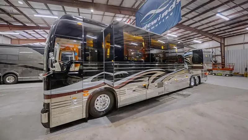 2006 Royale XLII - Double Slide