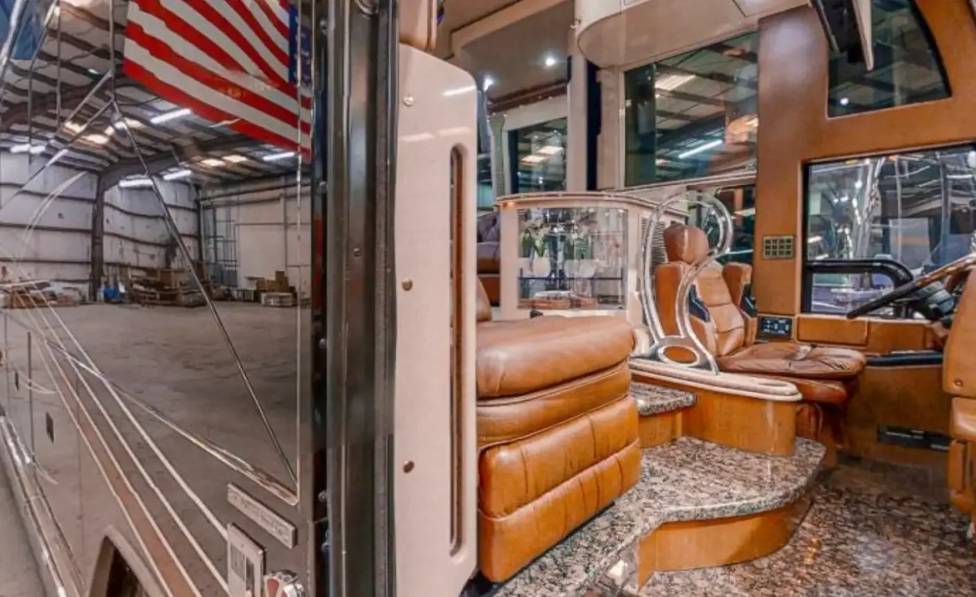 2004 Parliament H3-45 : Double Slide