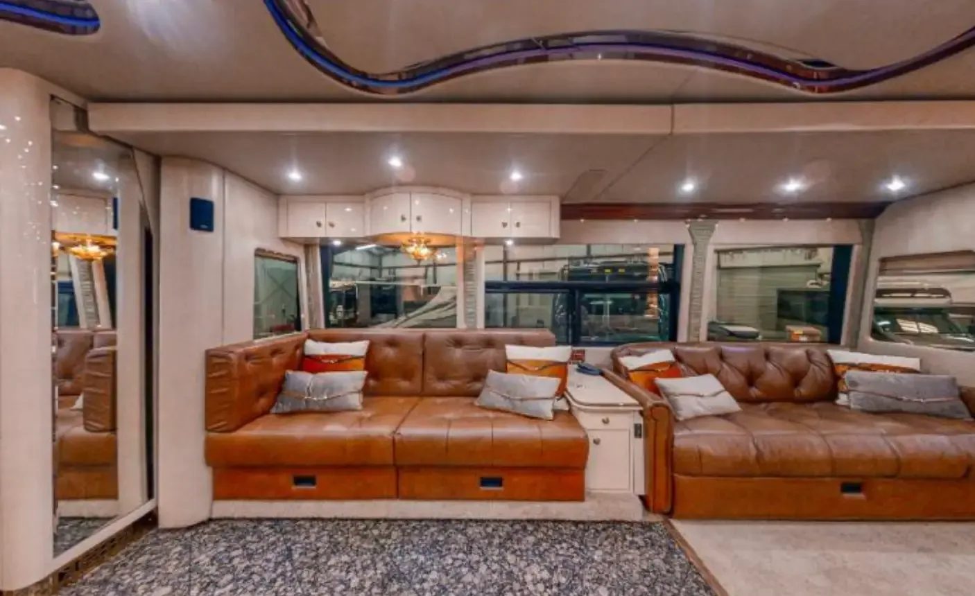 2004 Parliament H3-45 : Double Slide