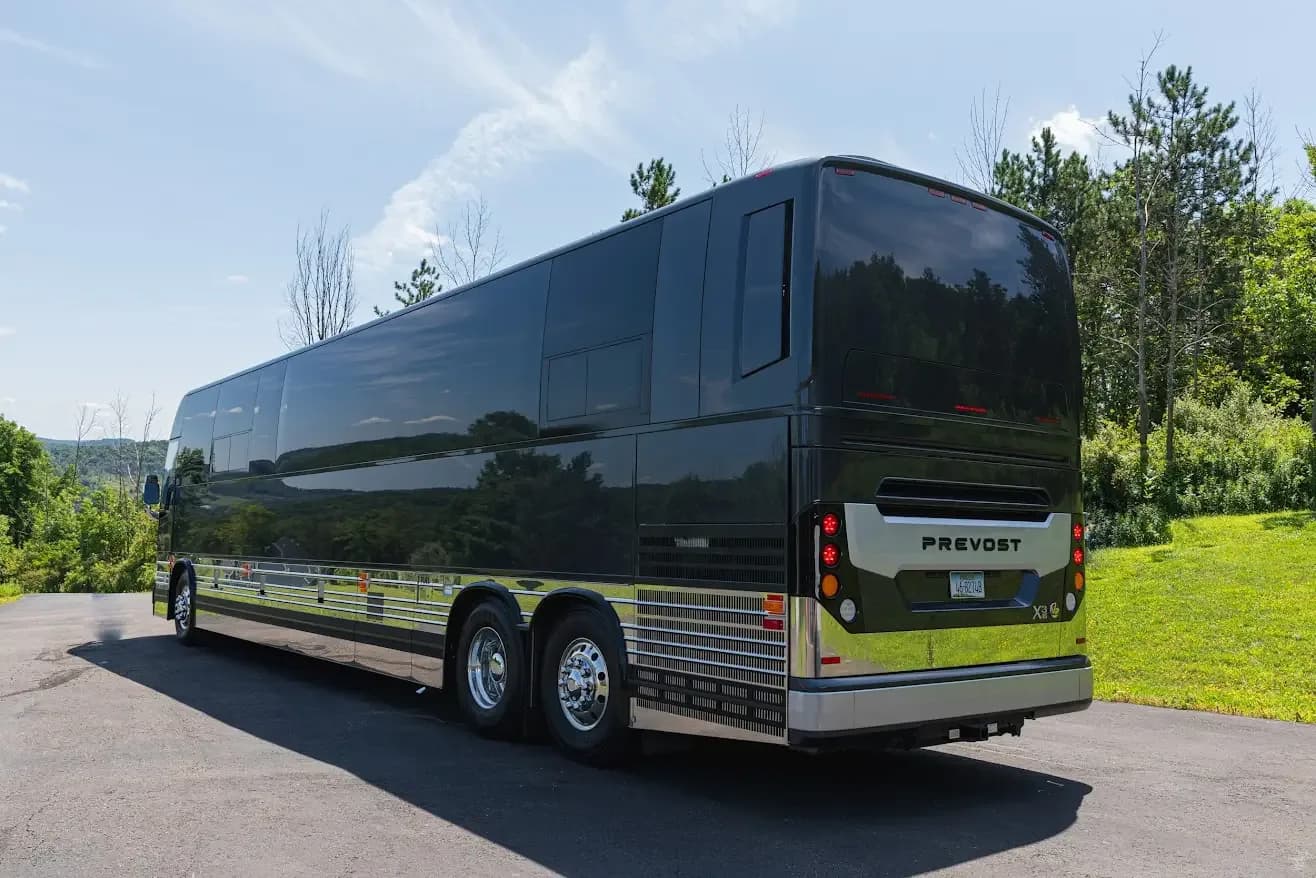 2026 NIX Coach Interiors 12 bunk entertainer with shower