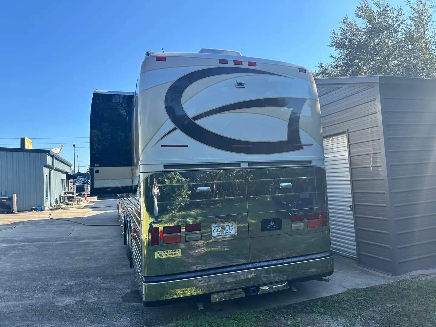 2002 Parliament XLII interior - photo 3 of 26