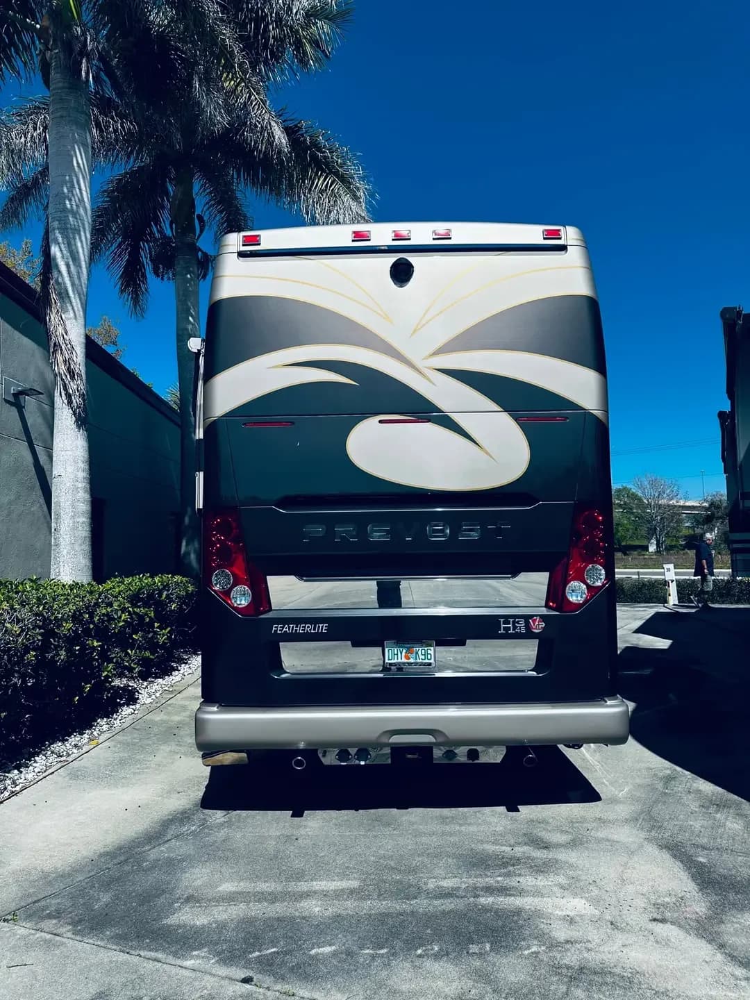 2003 Featherlite H3-45 : Double Slide