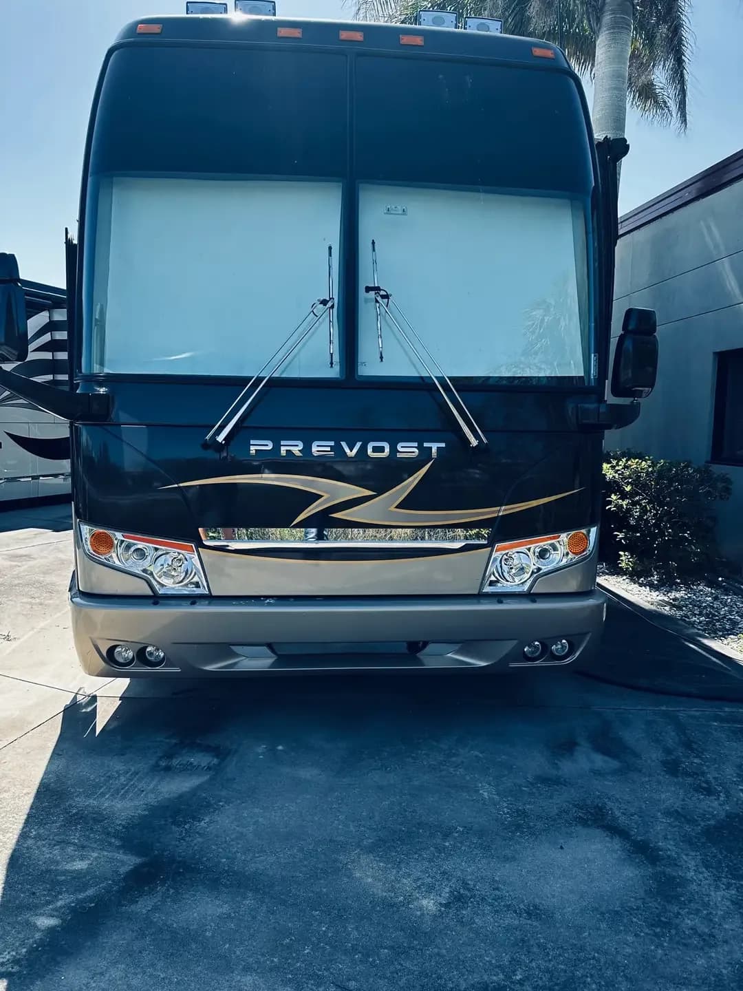 2003 Featherlite H3-45 : Double Slide