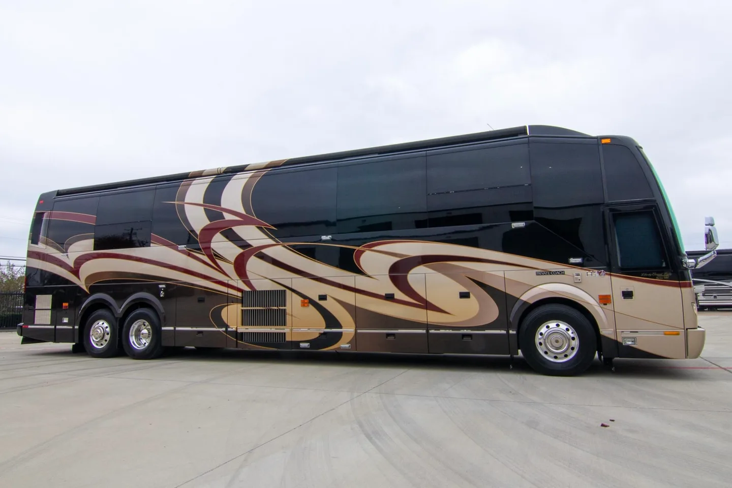 2012 Prevost Liberty Elegant Lady H3-45 DS