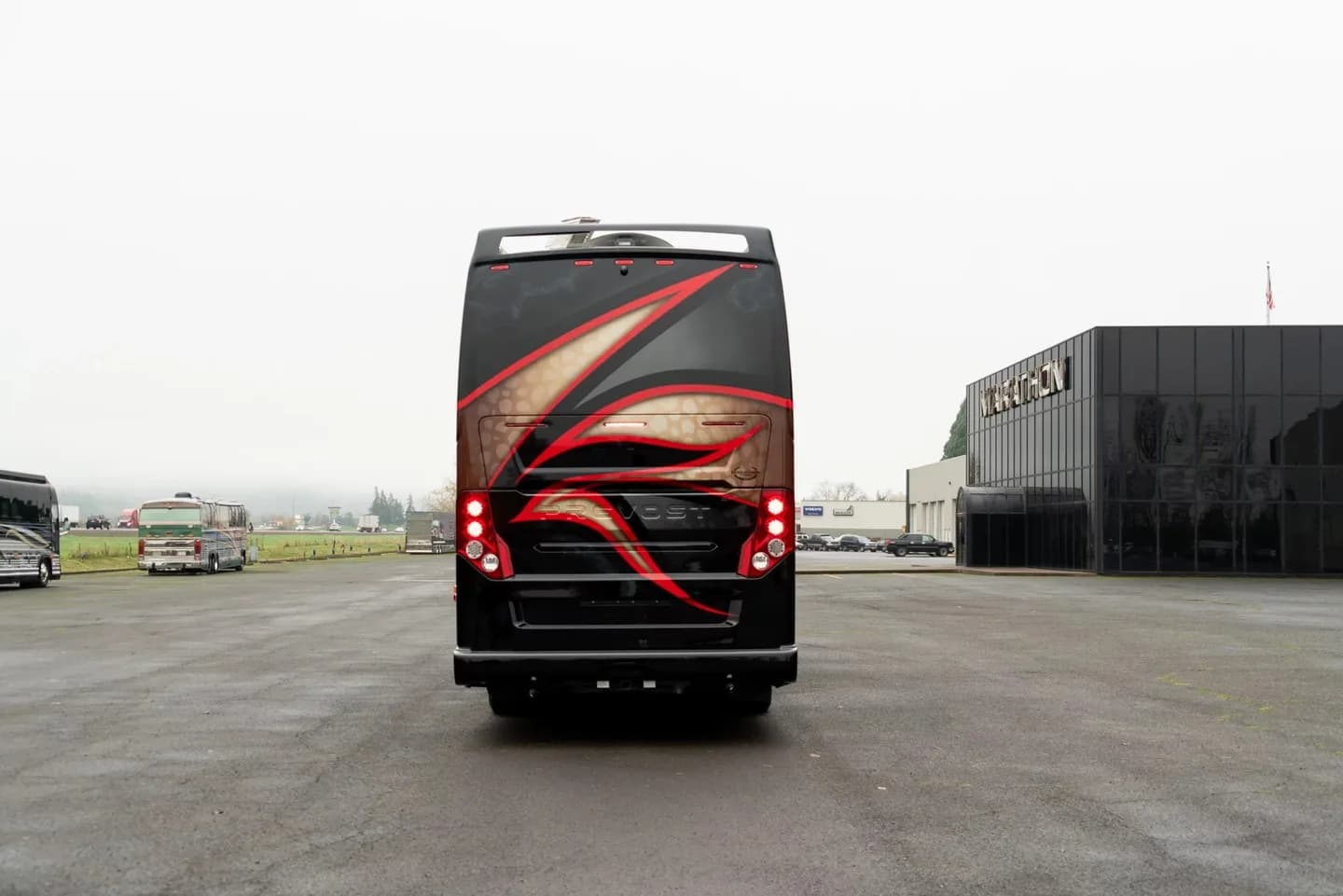 2024 Prevost Marathon 1380 TL - Double Slide