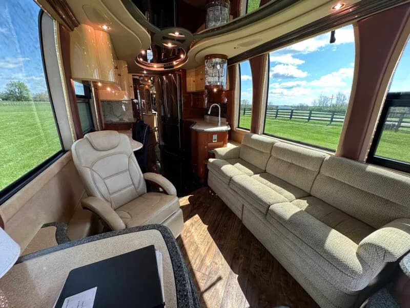 2001 Prevost Liberty XLII Classic