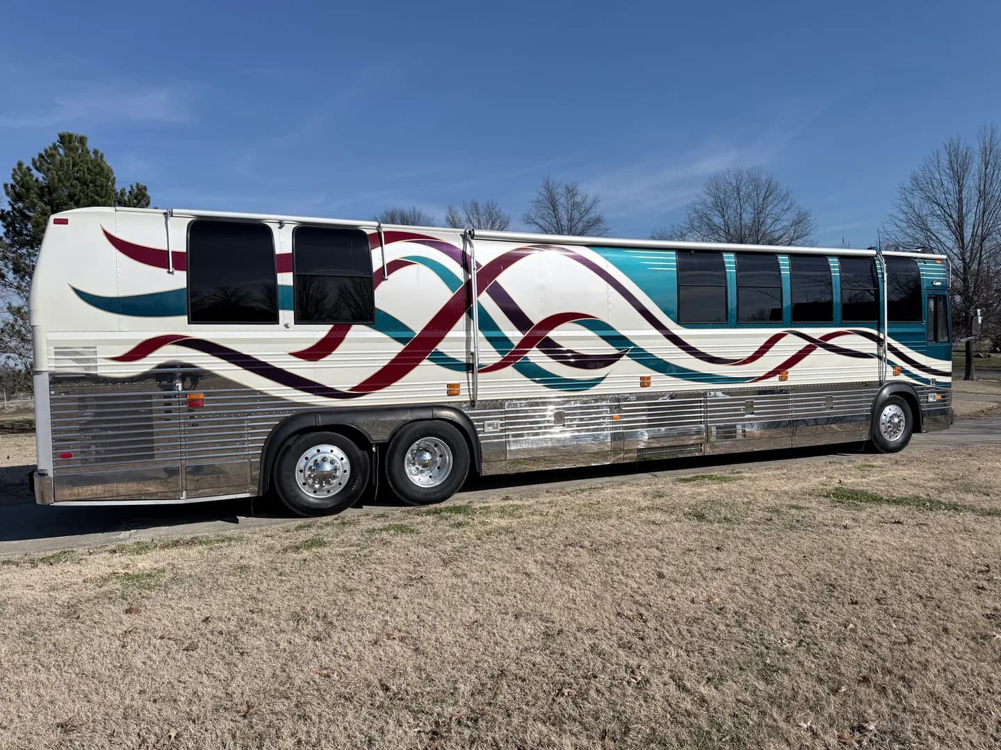 1998 Prevost XL-45 Hoffman- D3290