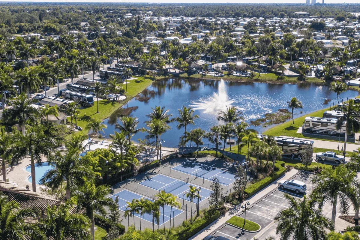 Naples Motorcoach Resort