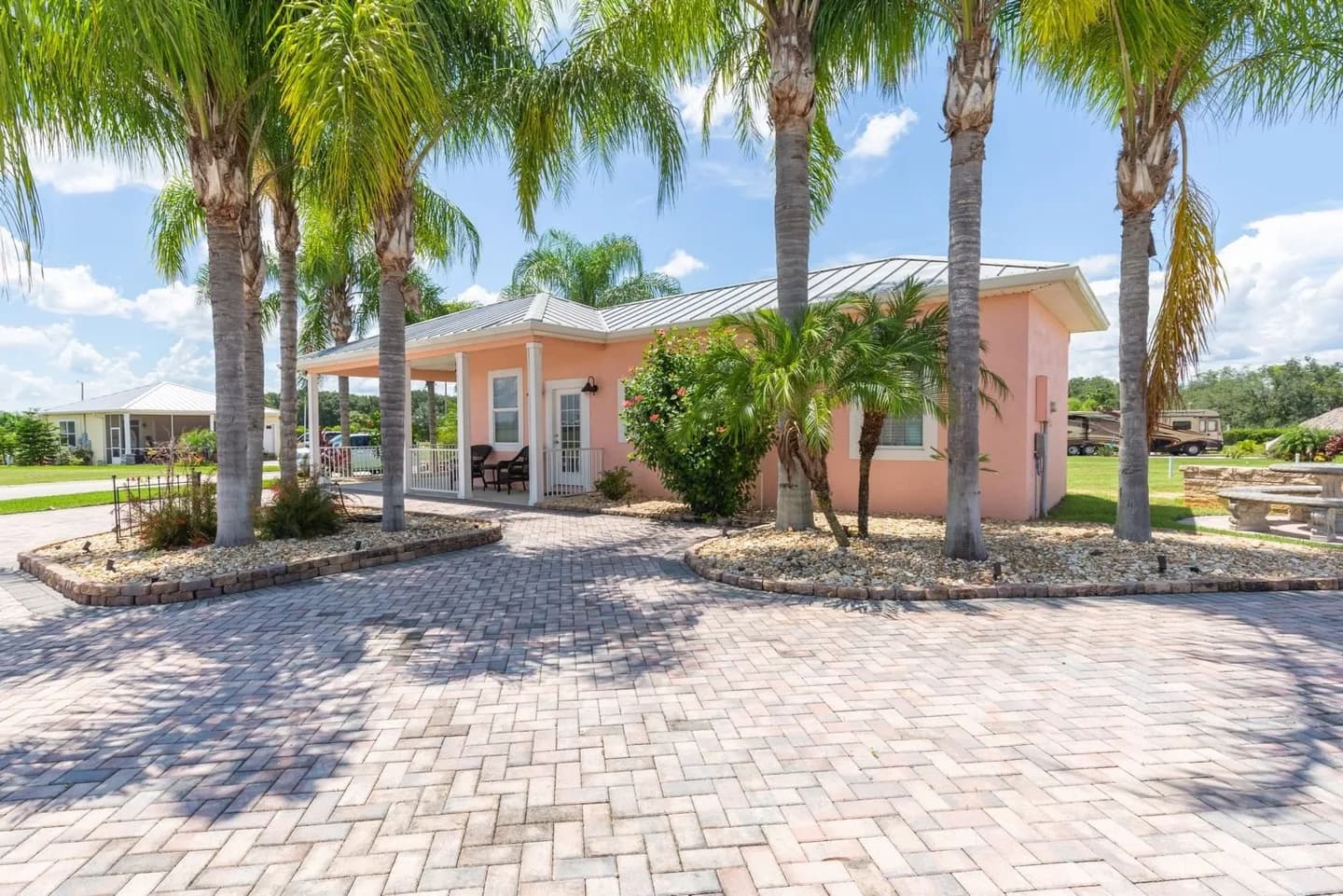 Bay Lake Motorcoach Resort